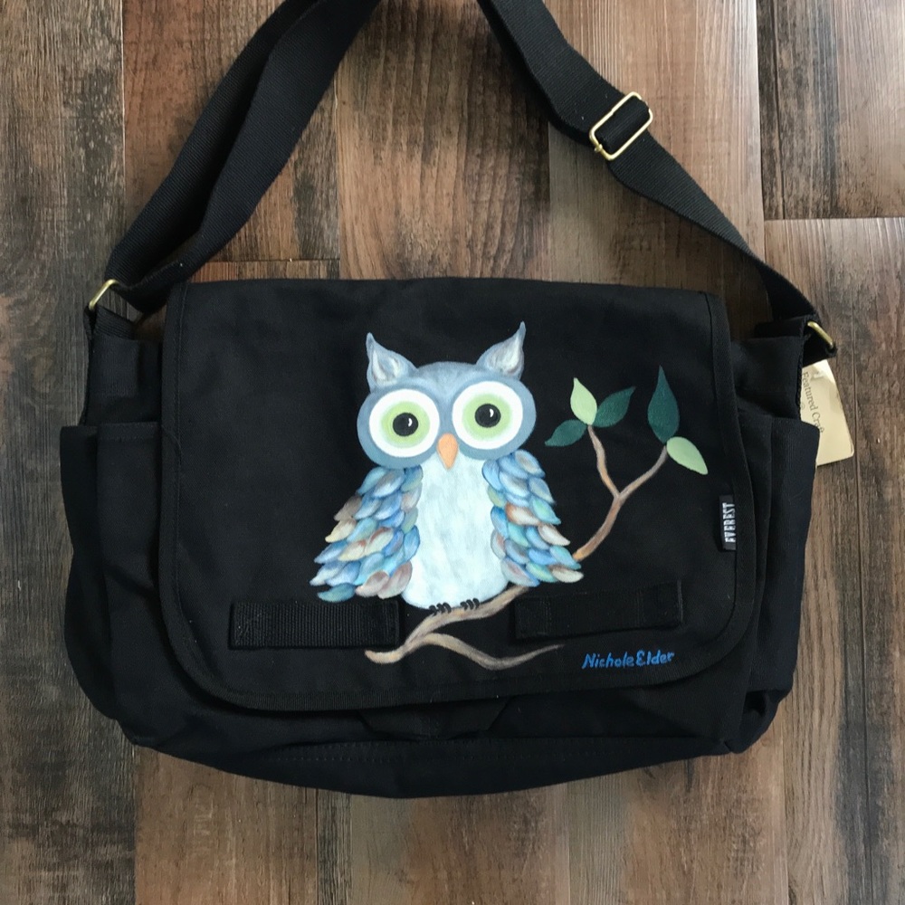 Messenger Bag by Everest in Black with Painted Owl